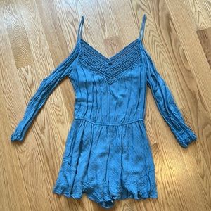 Ecote Blue Cold Shoulder Romper Medium